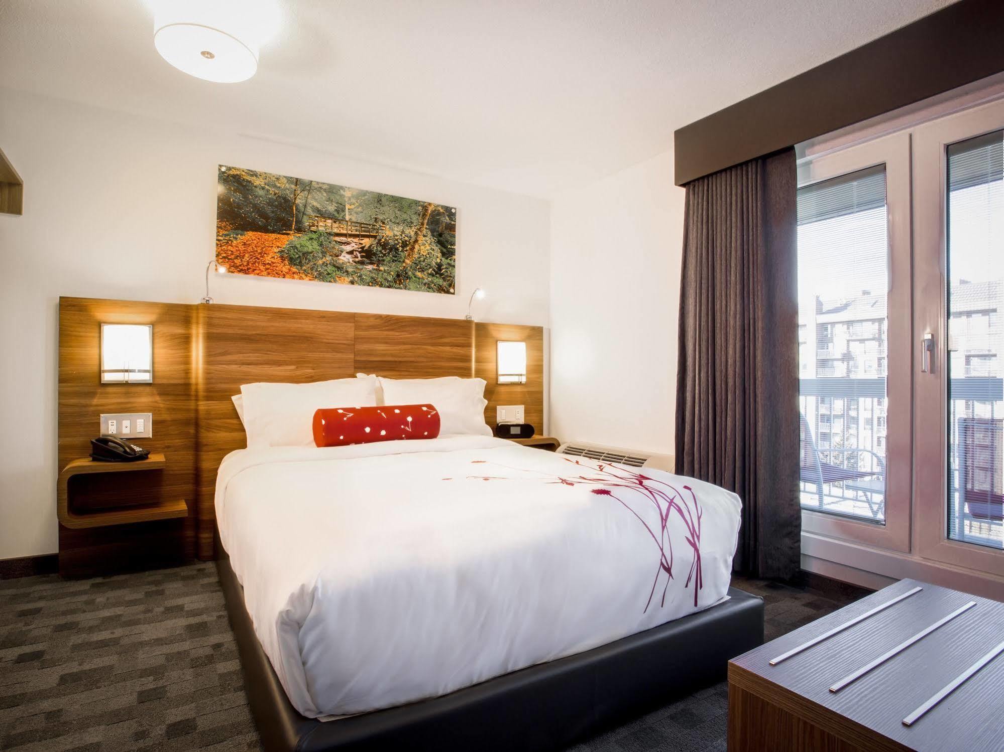 Hotel Elan Calgary Zewnętrze zdjęcie